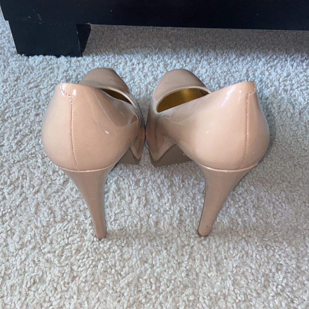 Vera Wang heels - Picture 7 of 12